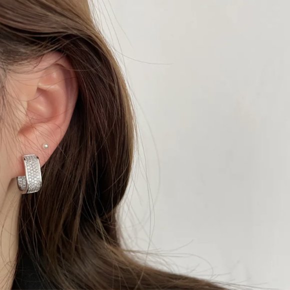 🍏50% OFF/3+...CZ U-shape Hoop Earrings - Picture 5 of 13